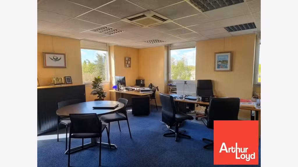 Bureaux 960m² à vendre à Mouilleron-le-Captif 