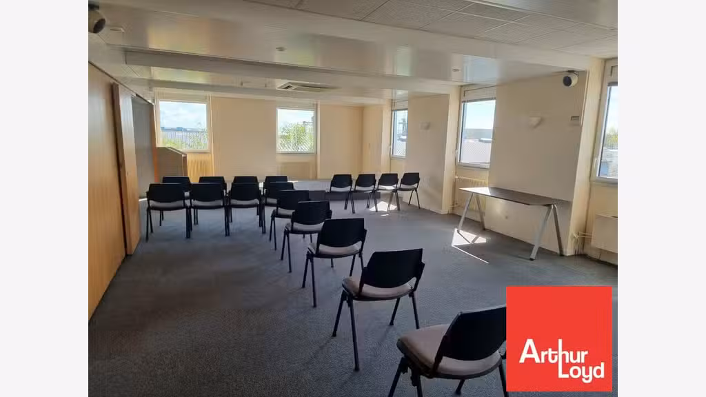 Bureaux 960m² à vendre à Mouilleron-le-Captif 