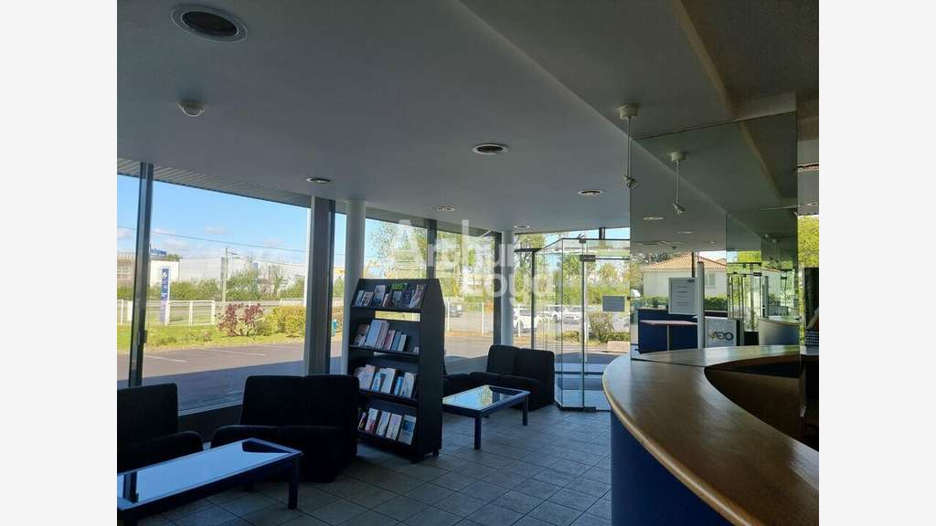 Bureaux 960m² à vendre à Mouilleron-le-Captif