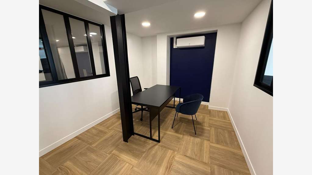 Vente bureaux 112m² axe très fréquenté de Moulins 