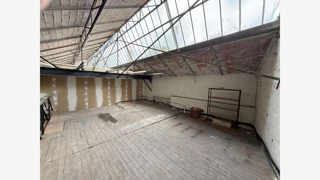 Vente bureaux 112m² axe très fréquenté de Moulins 