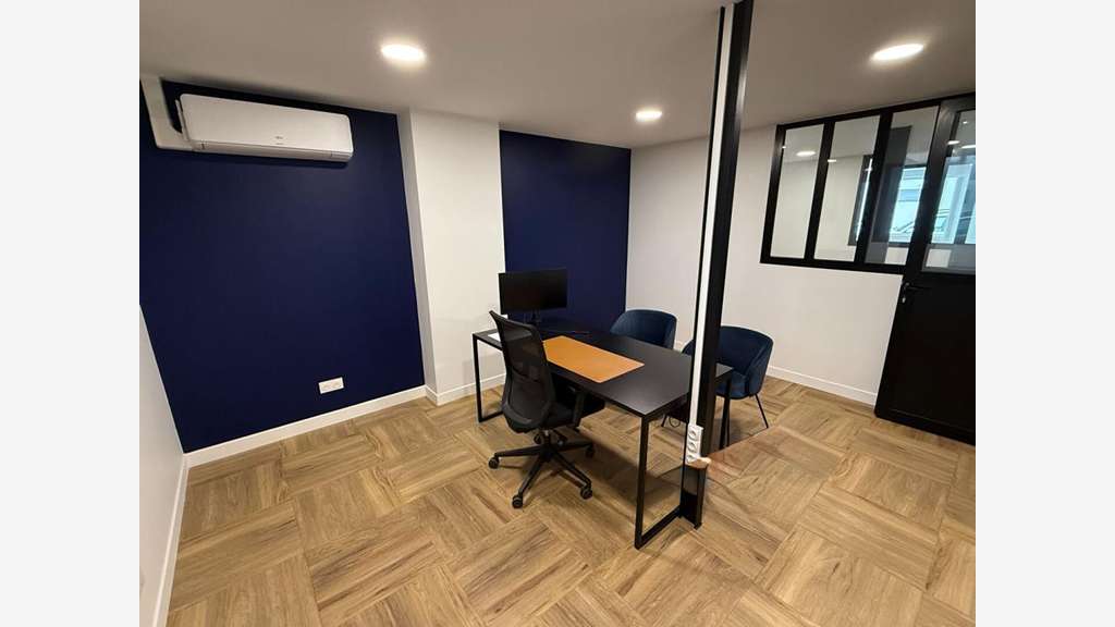 Vente bureaux 112m² axe très fréquenté de Moulins 