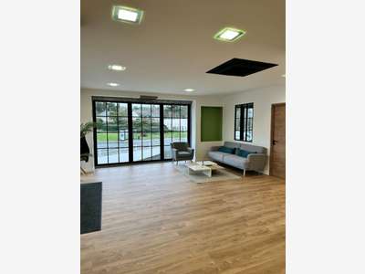 Vente bureaux de 280m² prox commerces Murs-Erigné