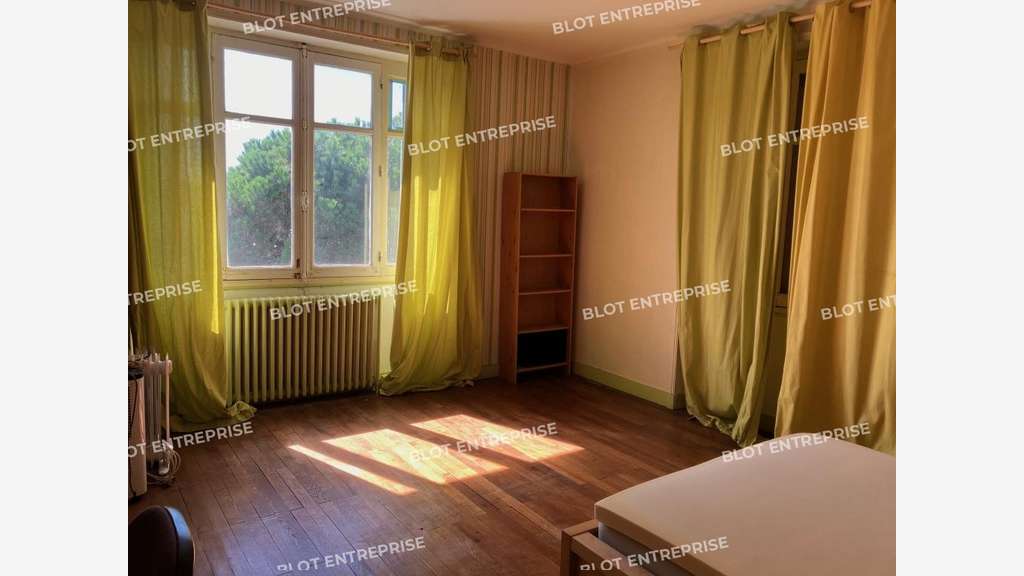 Vente bâtiment 600m² empl stratégique à Nantes