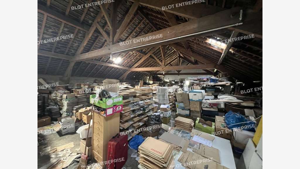 Vente bâtiment 600m² empl stratégique à Nantes