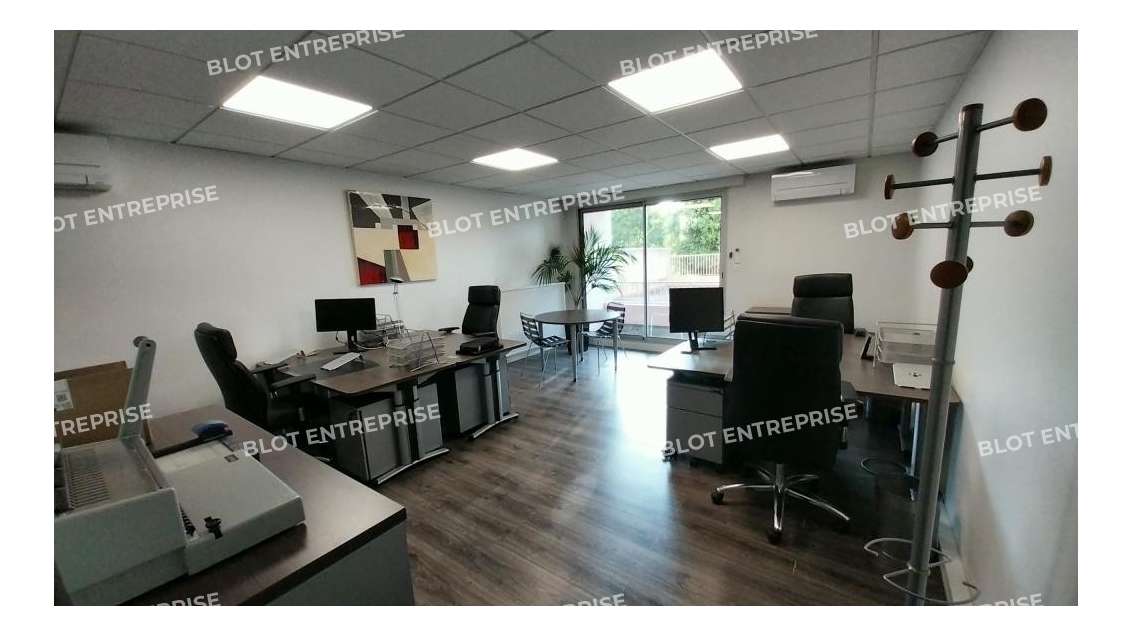 À vendre bureaux 62m² RDC à Nantes