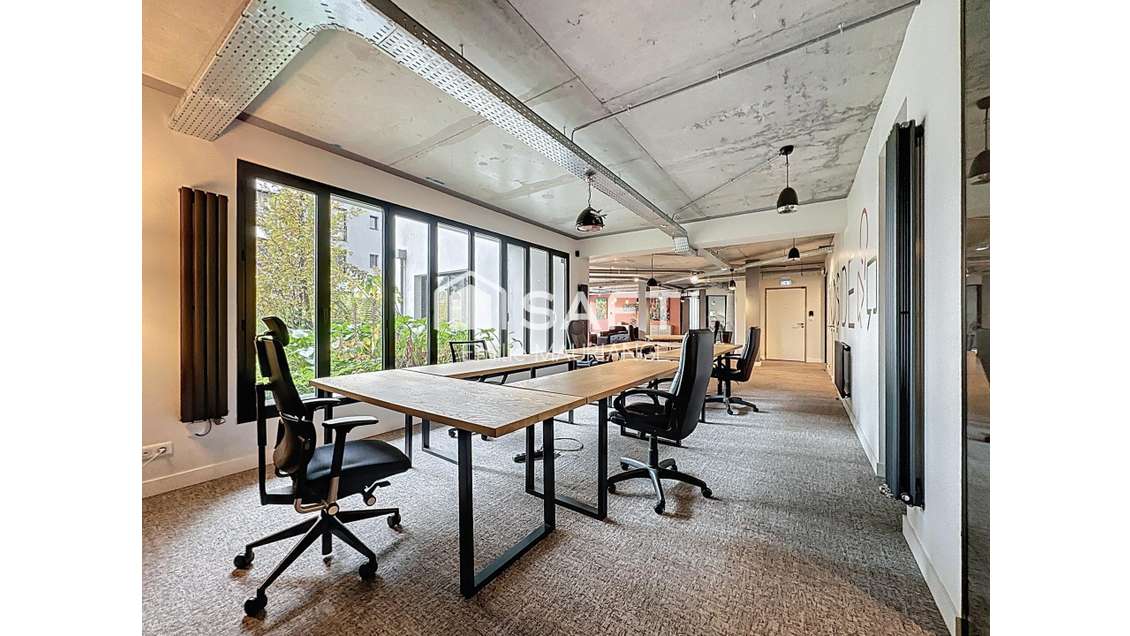 Plateau de bureaux à deux pas de l'Ile Versailles