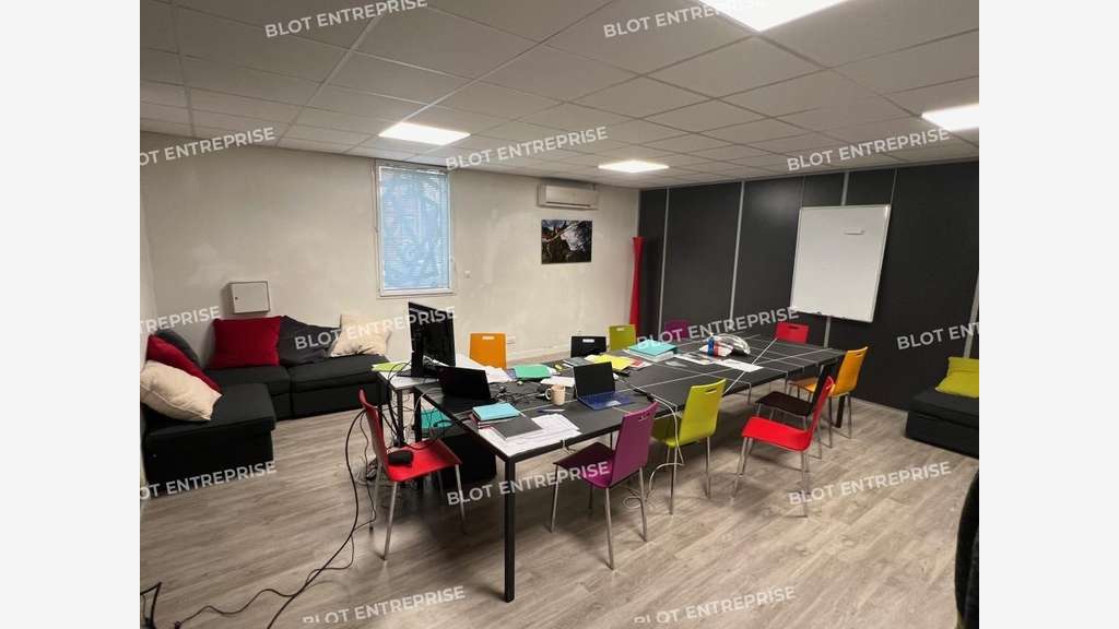À VENDRE - BUREAUX 600 m² - NANTES