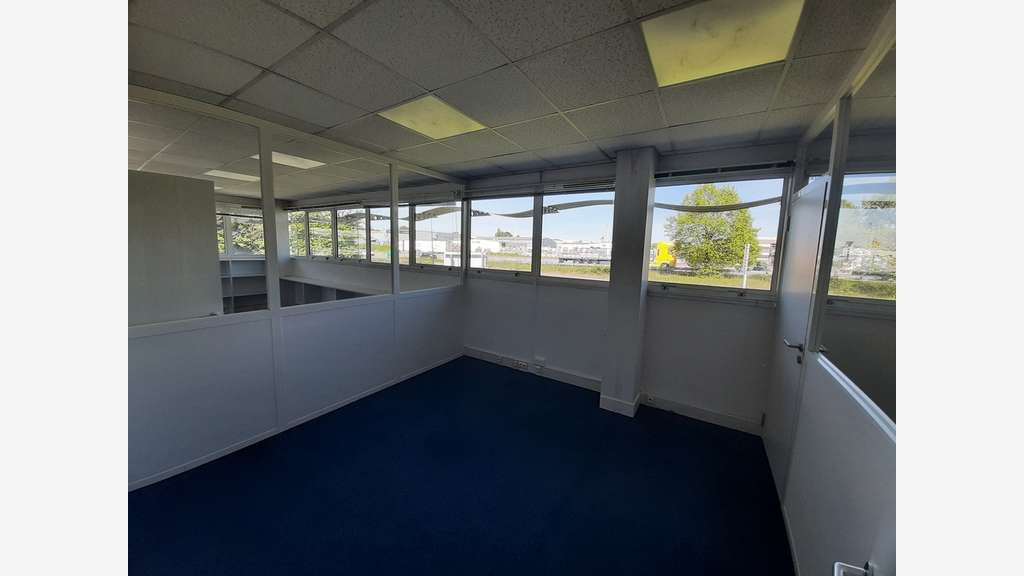 A vendre bâtiment de bureaux 550m² sur Nantes Est 