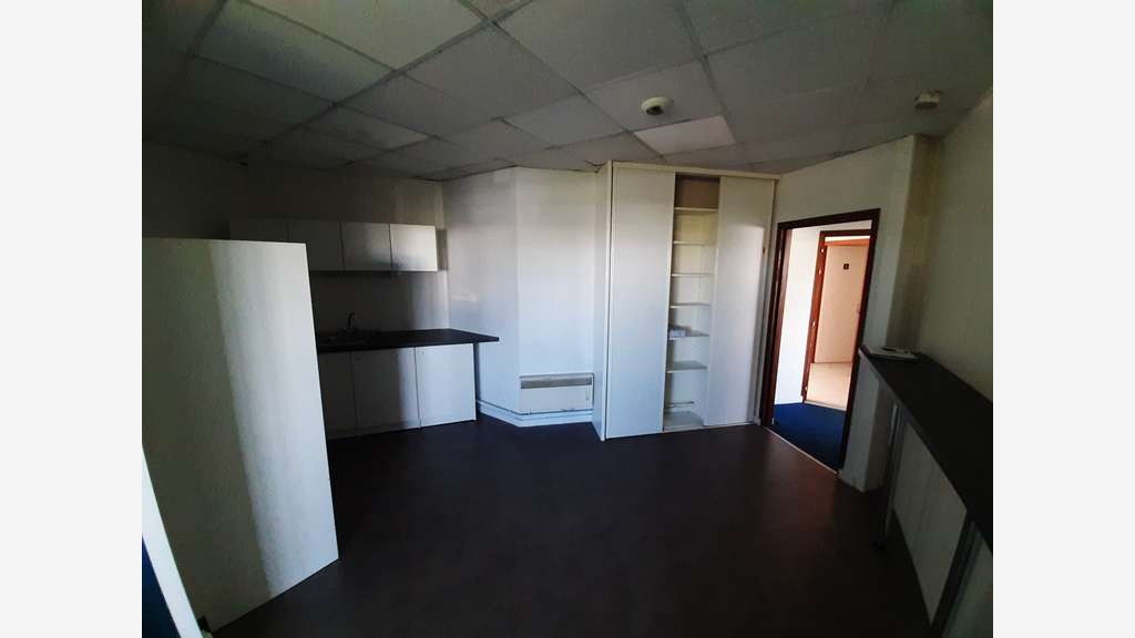 A vendre bâtiment de bureaux 550m² sur Nantes Est 