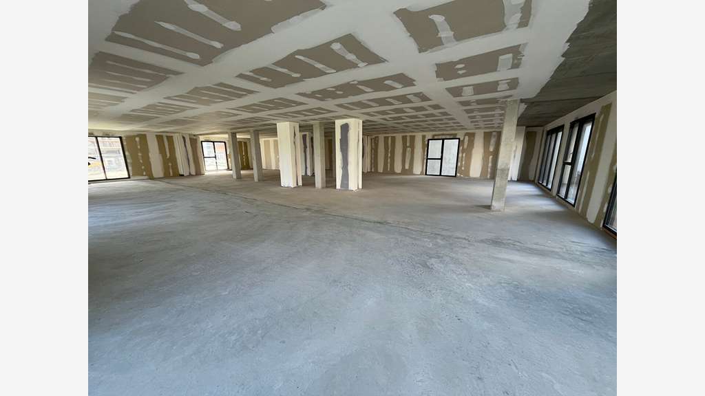 Vente bureaux neufs 102m² R+1 à Bordeaux Brazza