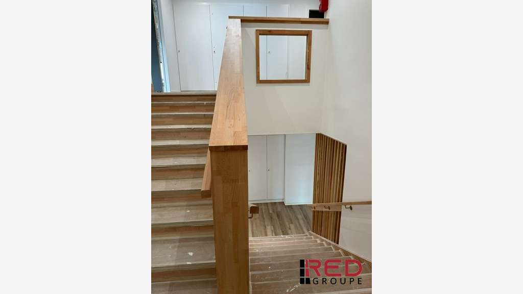 Vente bureaux 187m² à Éguilles ZA des Jalassières