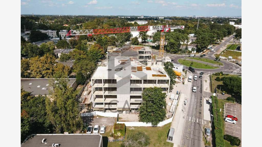 Vente bureaux neufs de 3745m² divisibles à Pessac