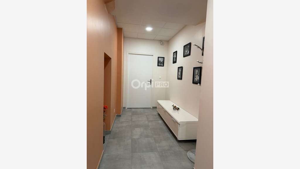 Bureaux 80m² à vendre maison historique de Nevers