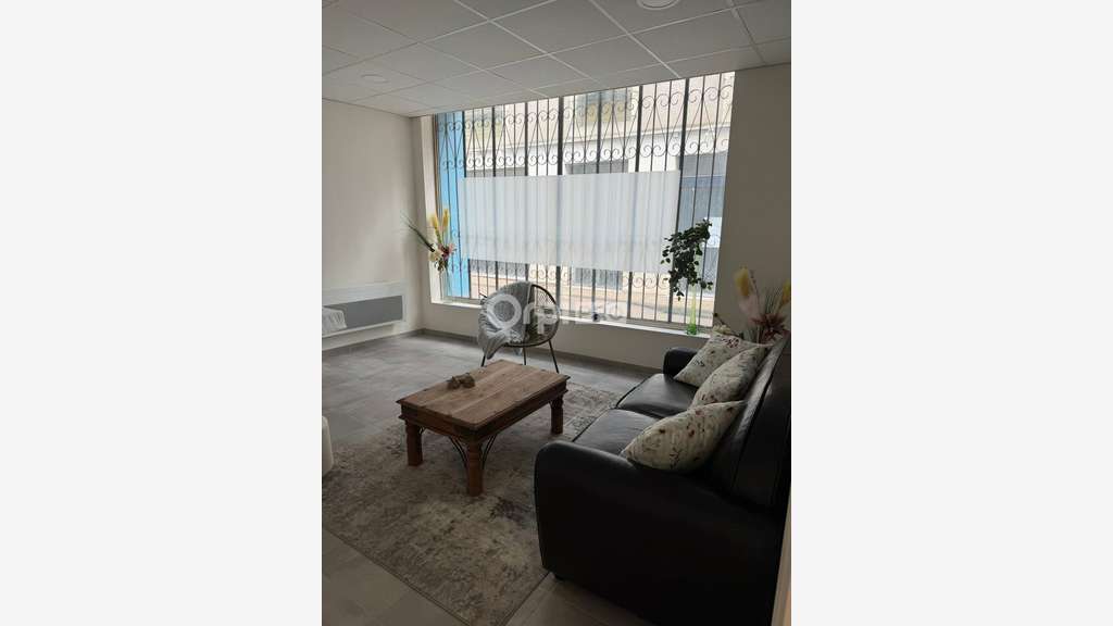Bureaux 80m² à vendre maison historique de Nevers