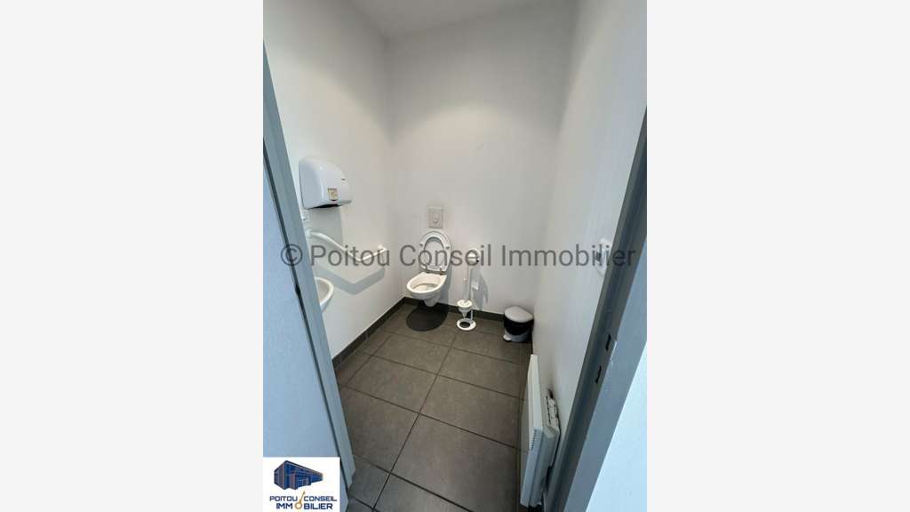 Vente bureaux 150m² à Niort prox clinique et gare