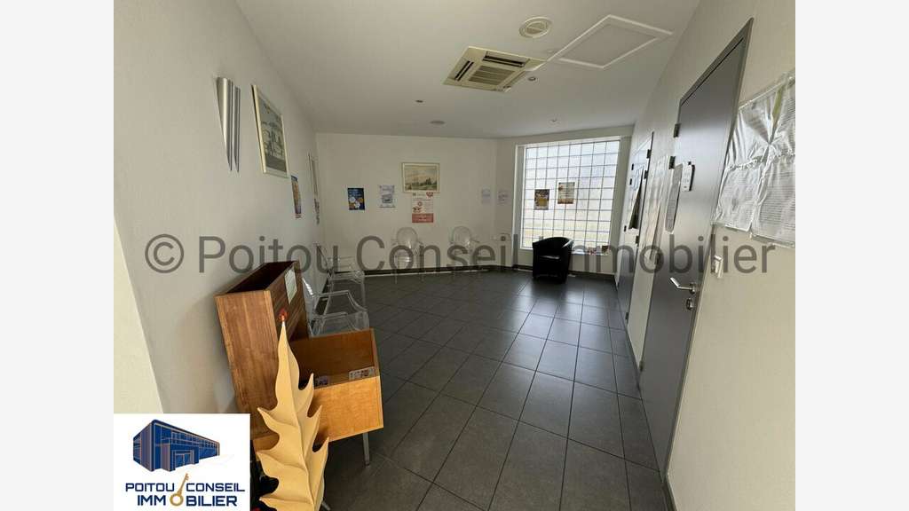 Vente bureaux 150m² à Niort prox clinique et gare