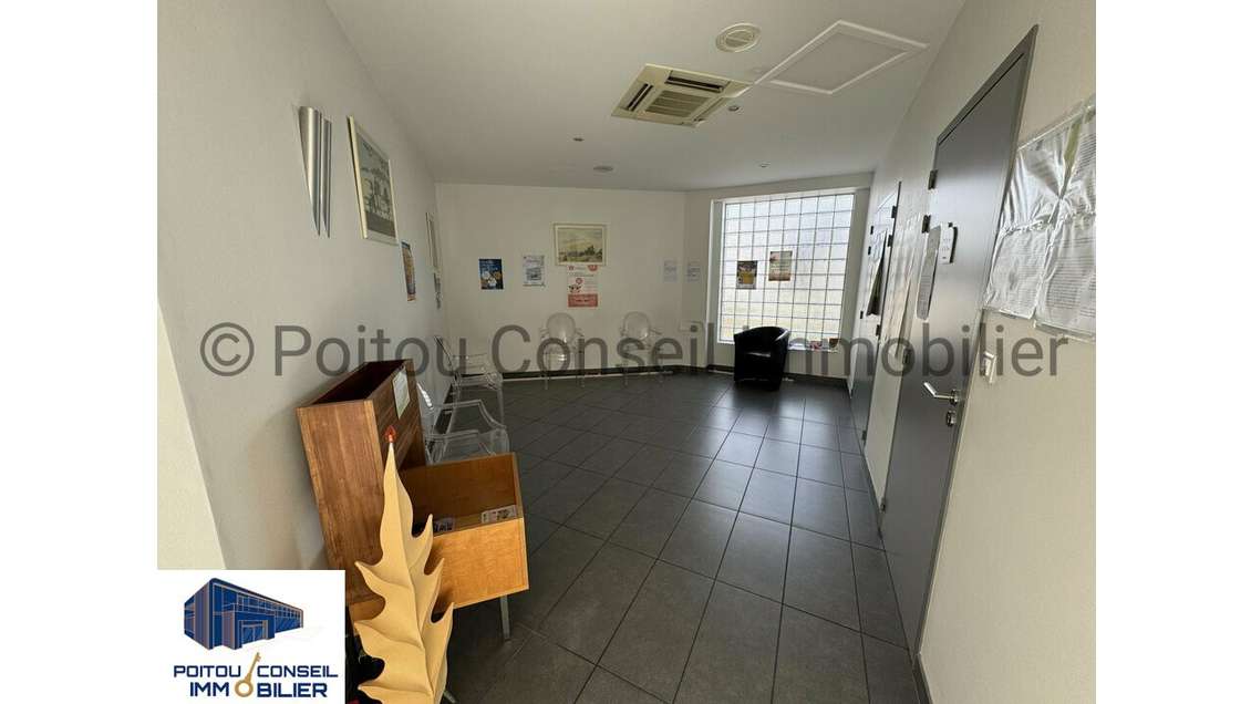 Vente bureaux 150m² à Niort prox clinique et gare