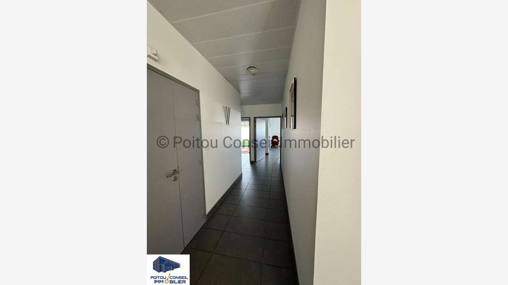 Vente bureaux 150m² à Niort prox clinique et gare