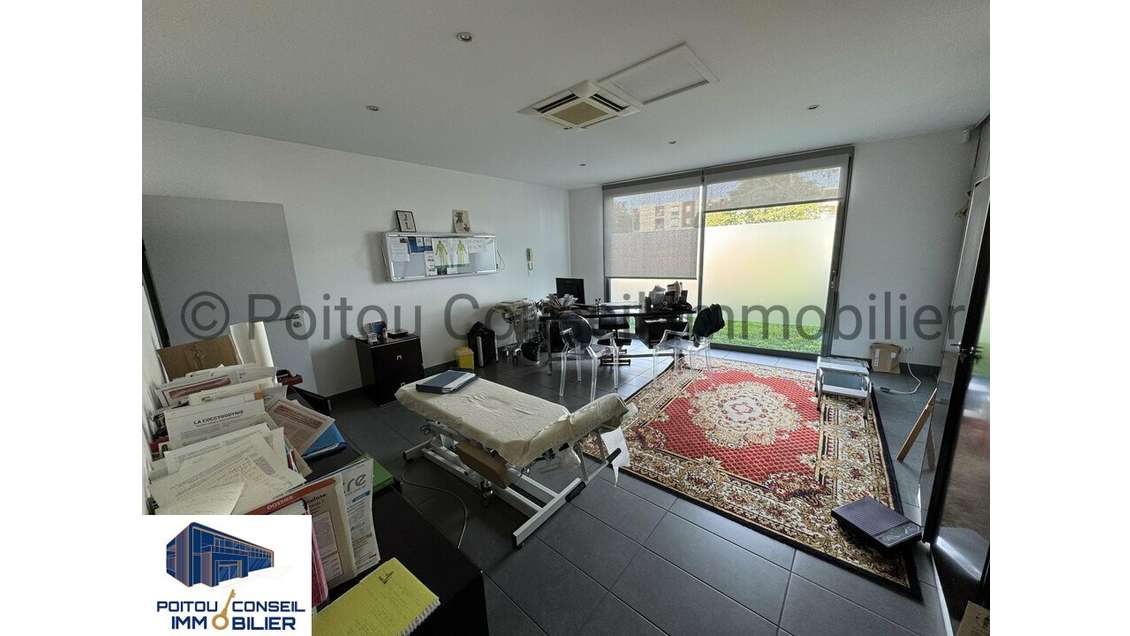 Vente bureaux 150m² à Niort prox clinique et gare