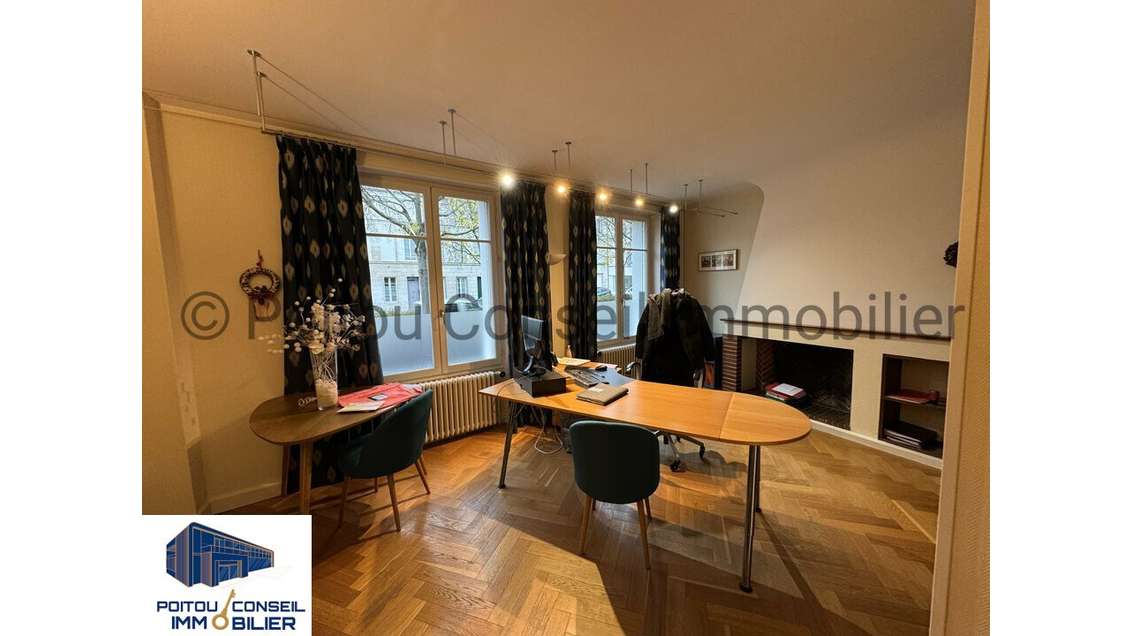 Vente bureaux de 124m² empl stratégique à Niort