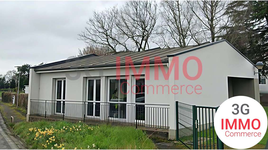 Cède bureaux de 80m² à Niort accès facile rocade