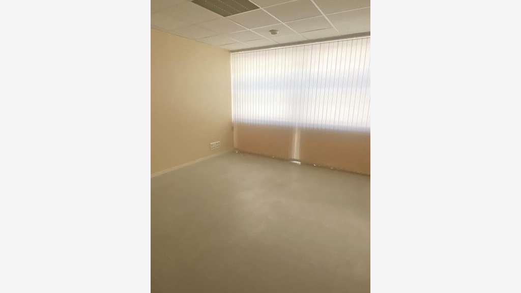 Vente bureau 215m² libre à Niort Marcel Paul