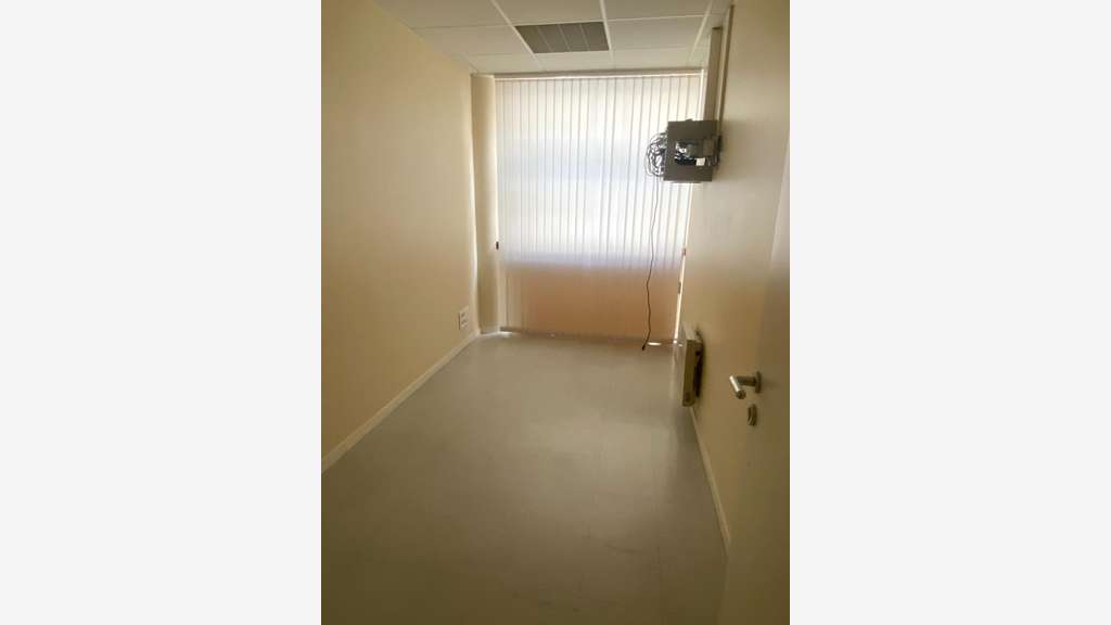 Vente bureau 215m² libre à Niort Marcel Paul