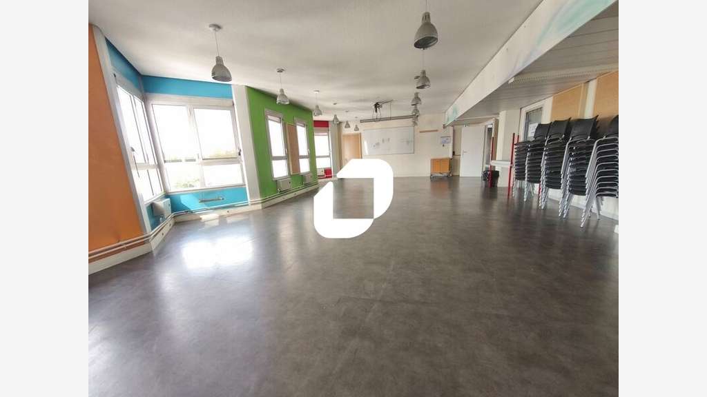 Vente Bureaux 697m² Noisy le grand