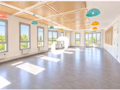 Vente Bureaux 697m² Noisy le grand