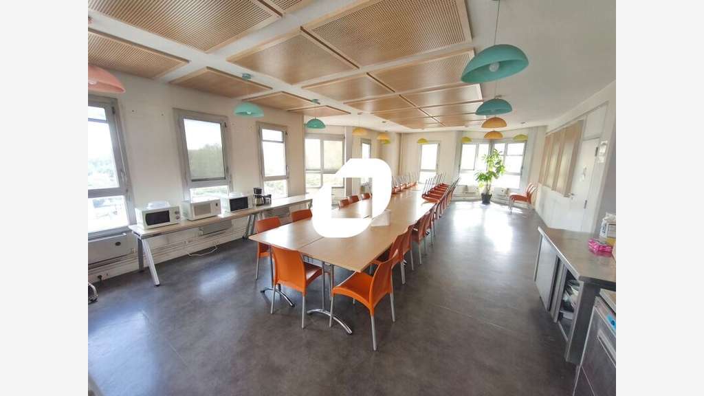 Vente Bureaux 697m² Noisy le grand