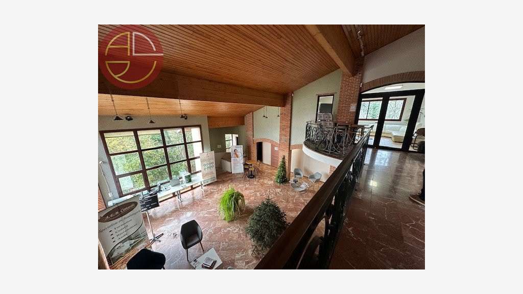 A vendre immeuble de bureaux 854m² à L'Union