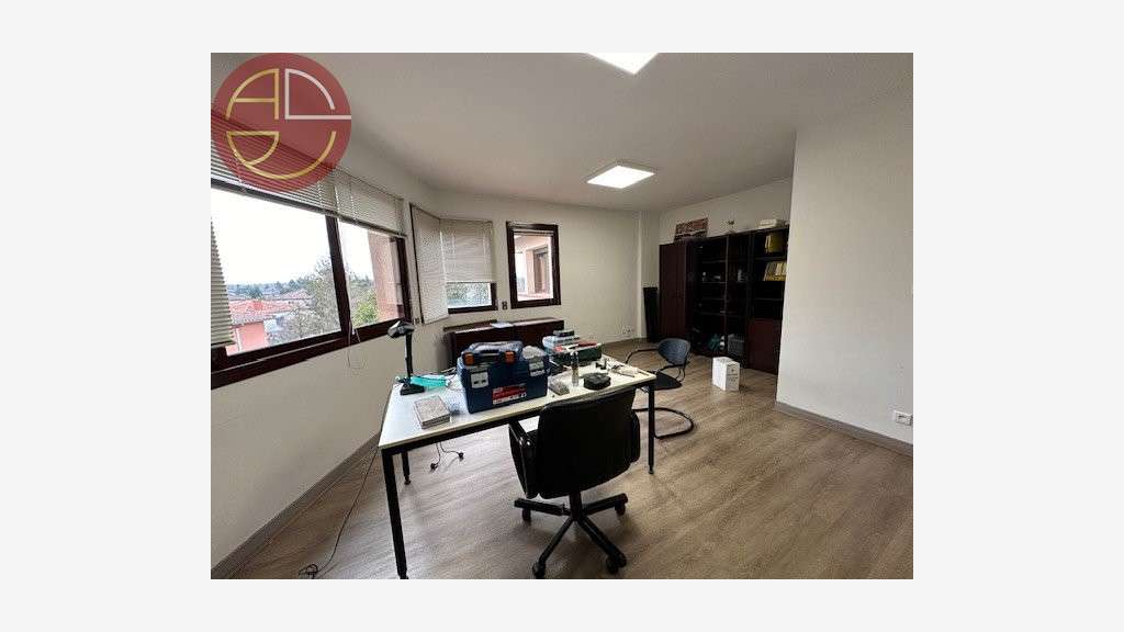 A vendre immeuble de bureaux 854m² à L'Union