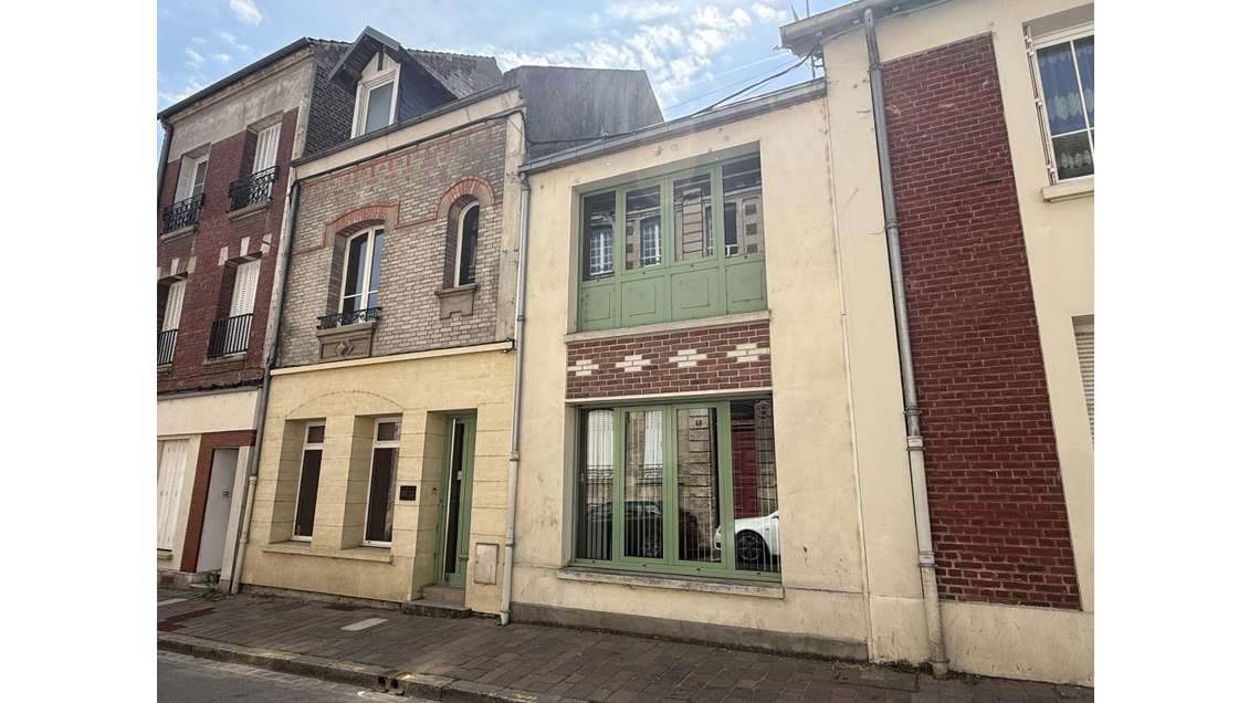 AV bureaux 134m² centre Noyon idéal investisseur