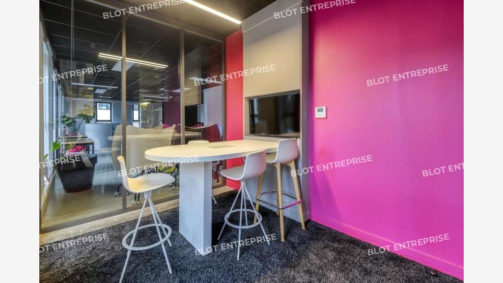 Vente superbe plateau de bureaux 543m² R+1 Orvault