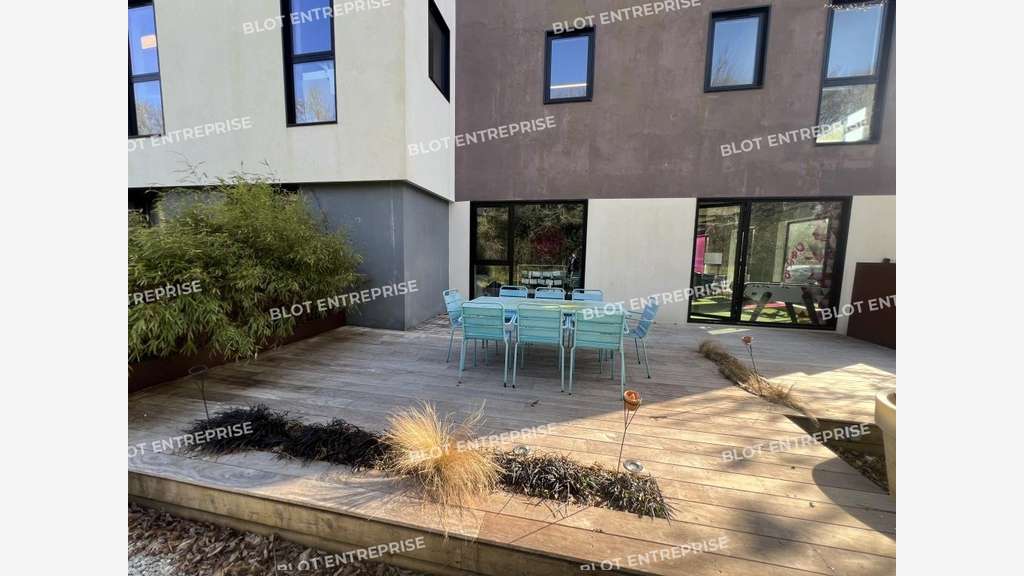 Vente superbe plateau de bureaux 543m² R+1 Orvault