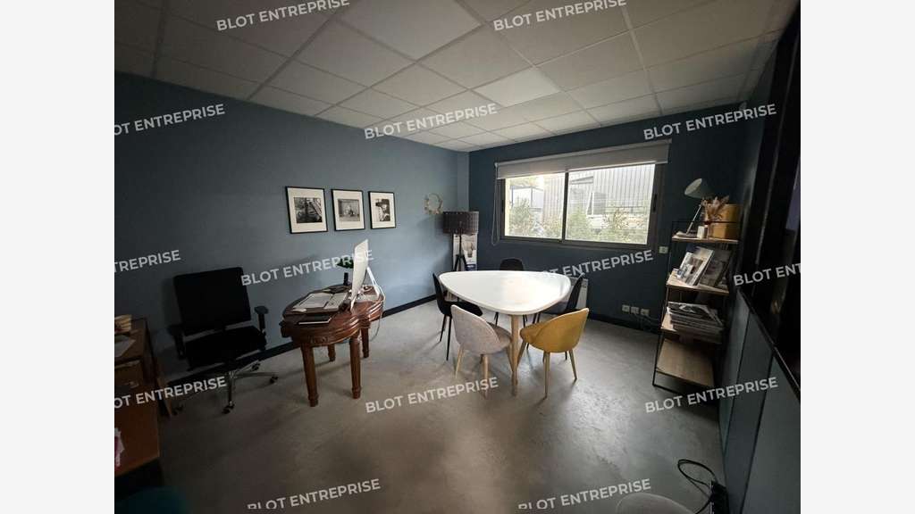 À VENDRE - BUREAUX - 304 M² - ORVAULT