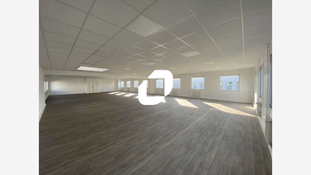Vente Bureaux 254m² Osny