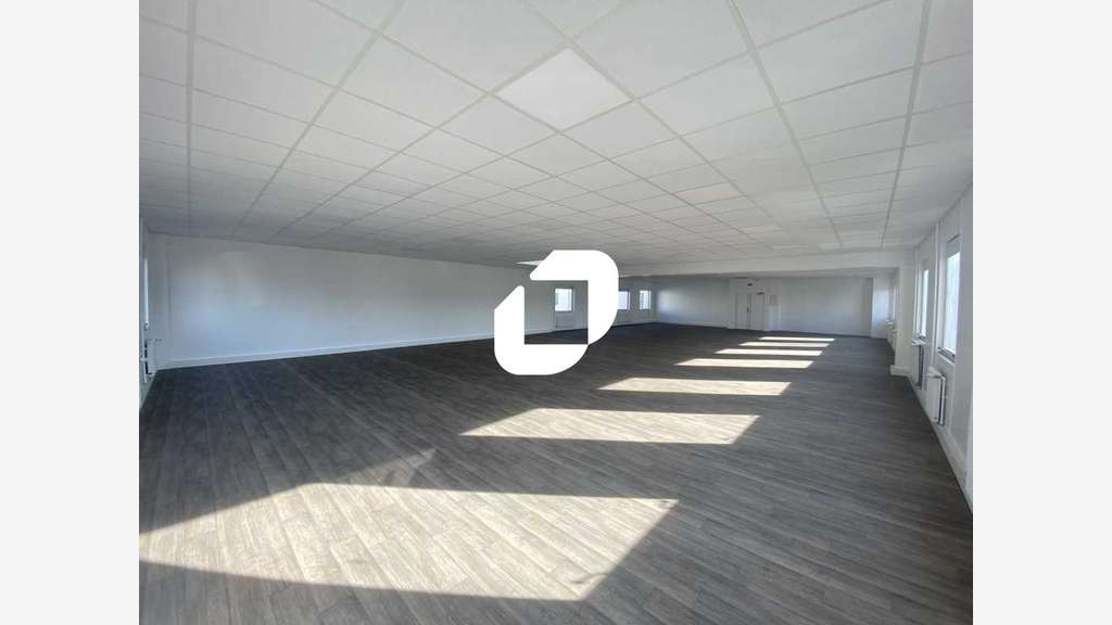 Vente Bureaux 254m² Osny