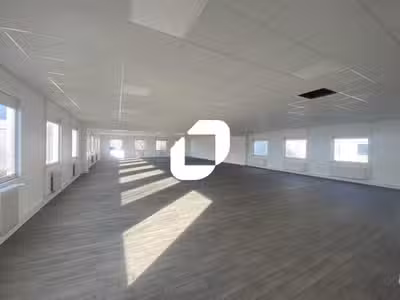 Vente Bureaux 254m² Osny