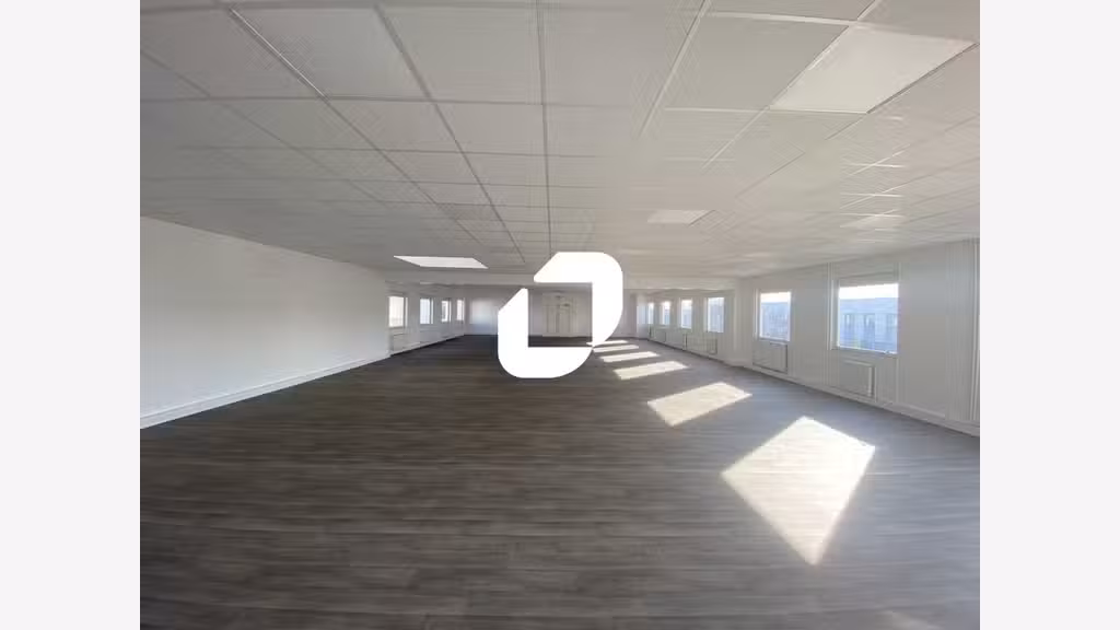 Vente Bureaux 254m² Osny