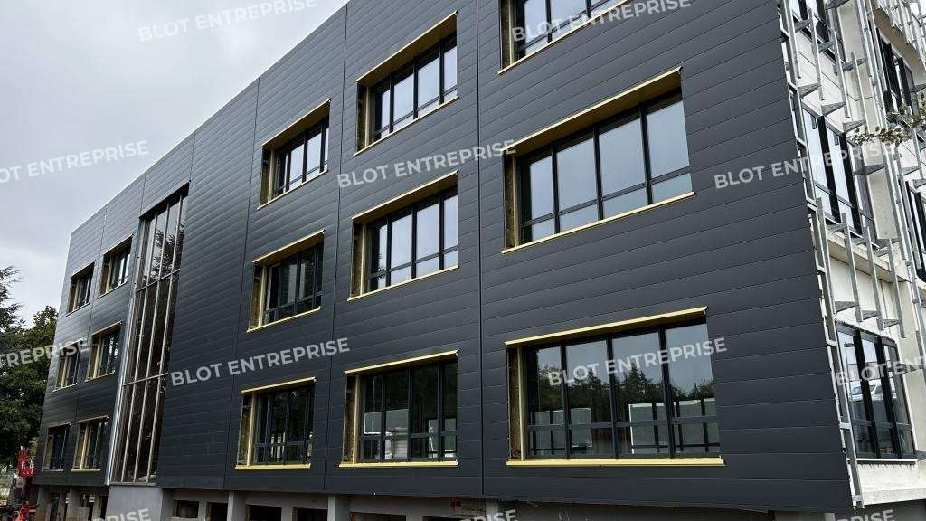 A vendre bureaux 846m² à Pacé Le Kube