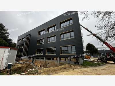 A vendre bureaux 846m² à Pacé Le Kube