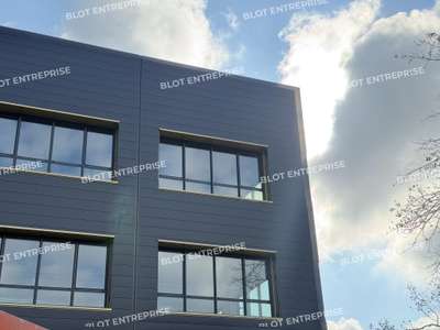 A vendre bureaux 136m² R+1 à Pacé Le Kube