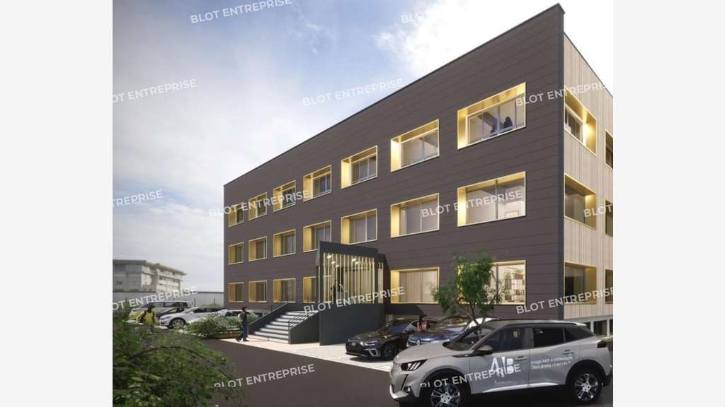 A vendre bureaux 136m² R+1 à Pacé Le Kube