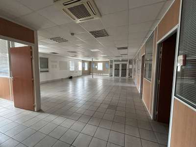 À vendre bureaux 650m² à Pamiers Ariège
