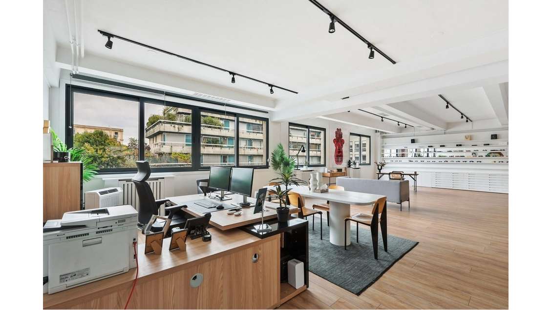 Vente bureaux 115m² refaits à neuf à Paris 10ème