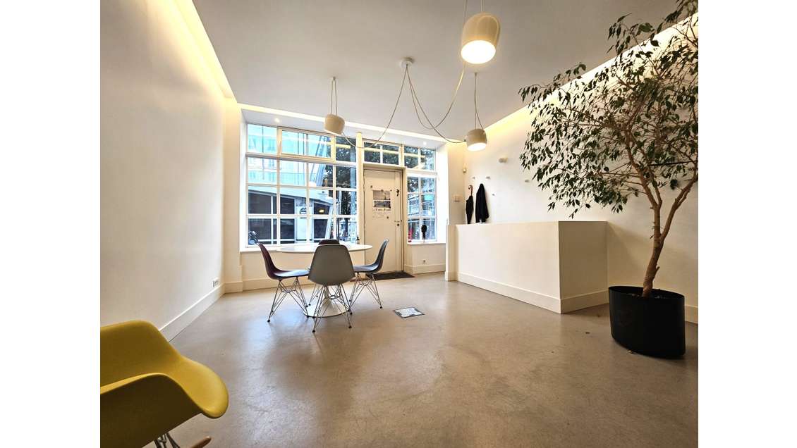 Bureau local 95m² Pass. St Bernard 75011 Paris