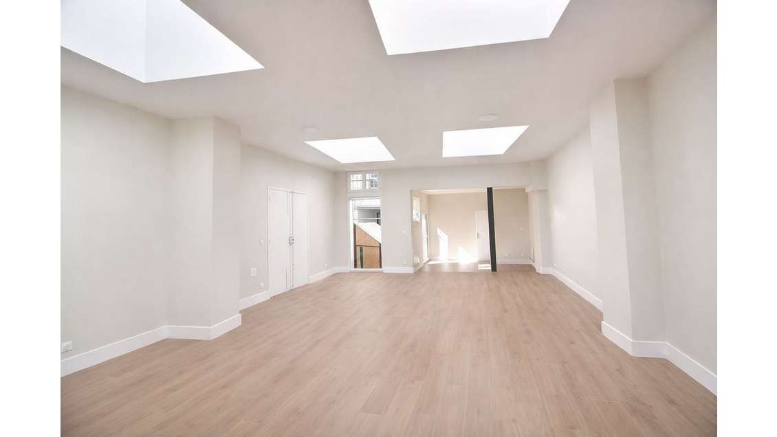 Vente bureaux 80m² Paris 11ème République Goncourt