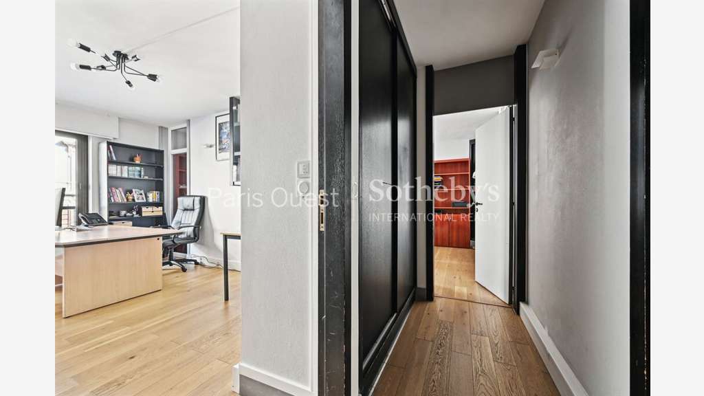 Vente bureaux 96m² à Paris 15 Montparnasse Pasteur